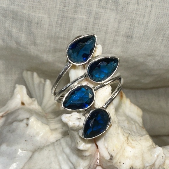 Sophisticated Navy multi-gem handcrafted ring - Picture 4 of 9